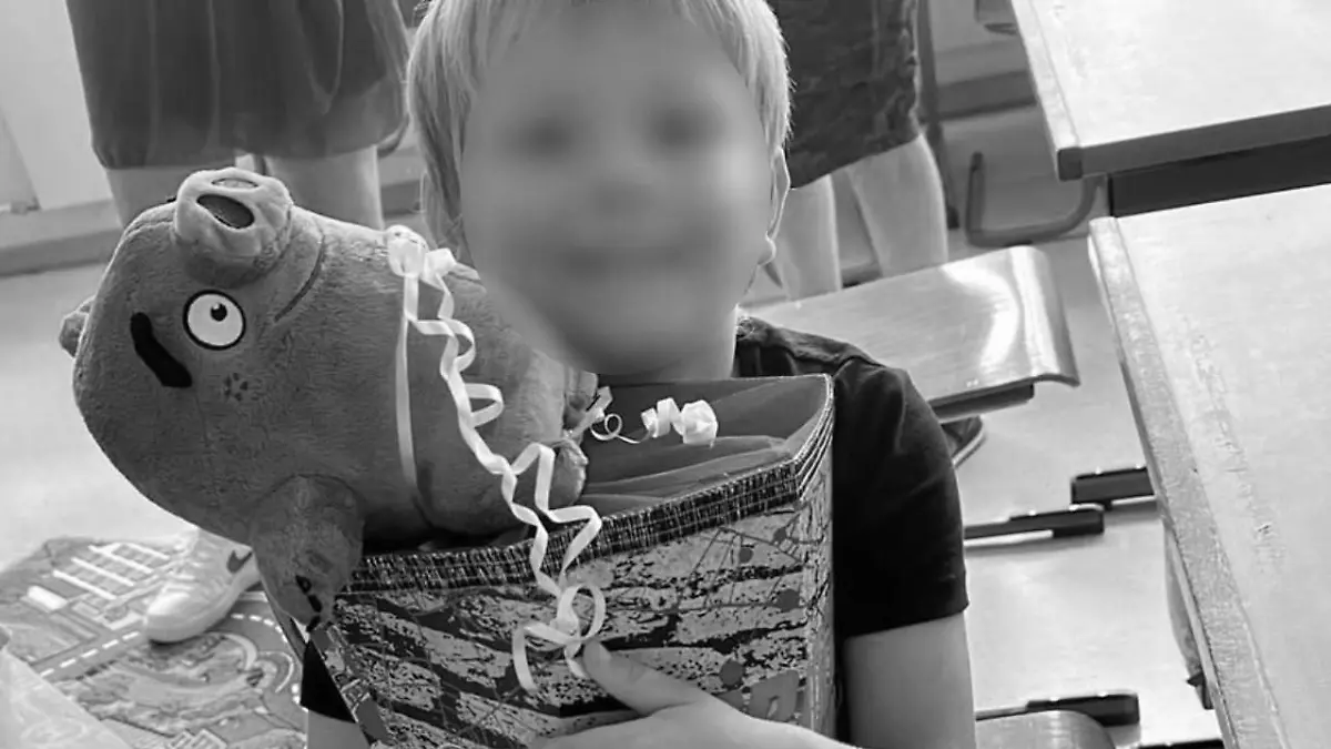Joel wurde in einem Gebüsch gefunden. Die Polizei ermittelt wegen Totschlags.