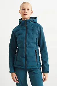 Softshelljacke mit Kapuze