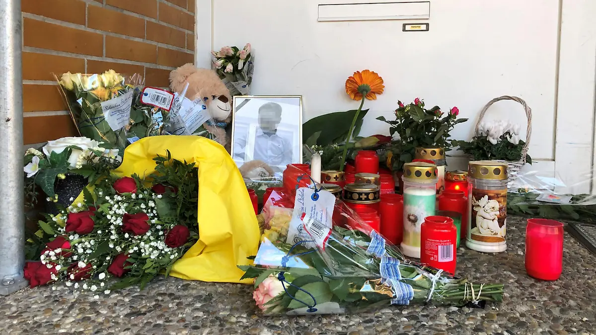 Antonio stirbt damals an Stromschlag in seiner Kita.