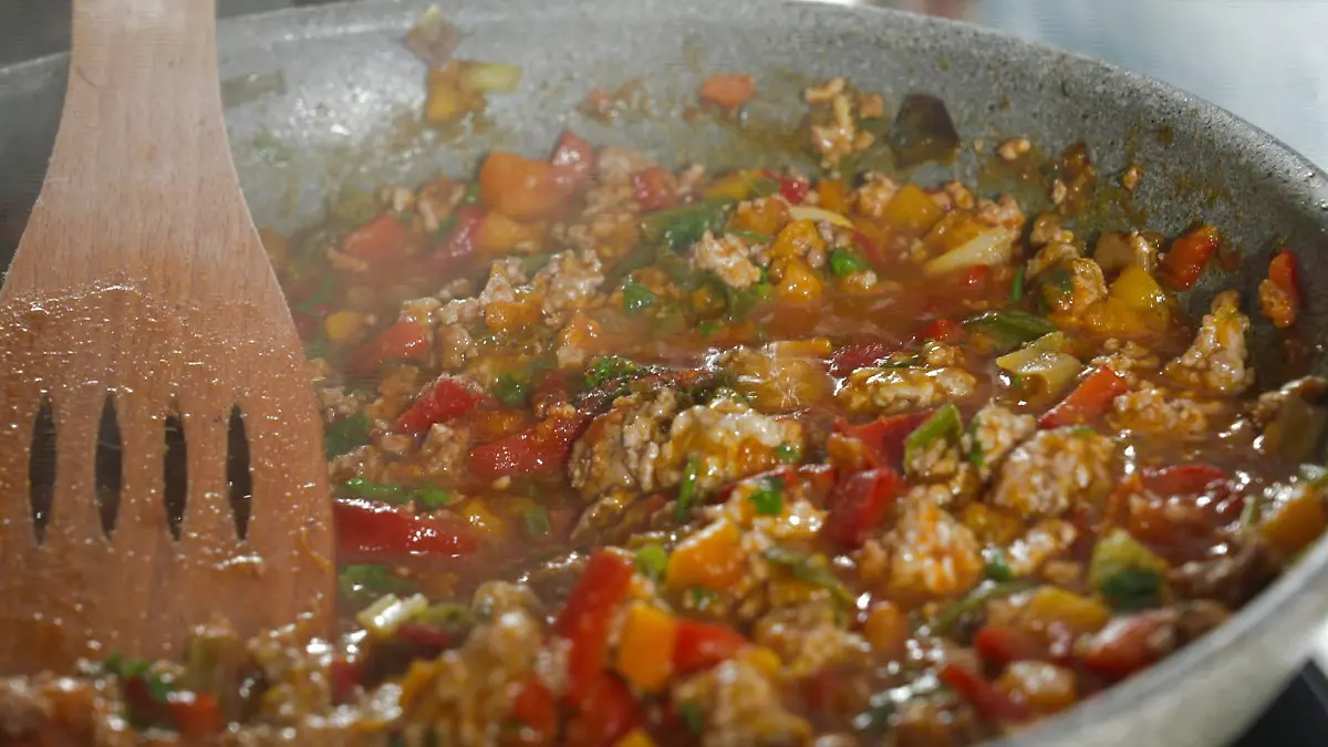 Leckere Kürbis-Bolognese, die auch noch gut für die Haut ist.