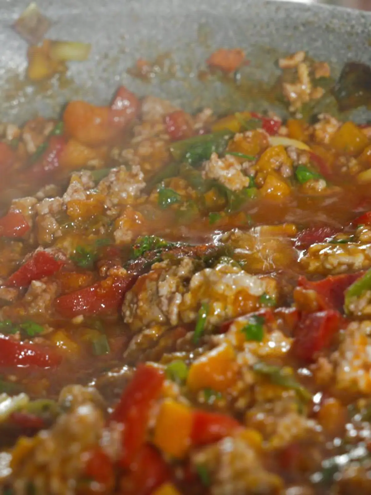 Leckere Kürbis-Bolognese, die auch noch gut für die Haut ist.