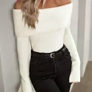 Frenchy Pullover mit Falten von Shein