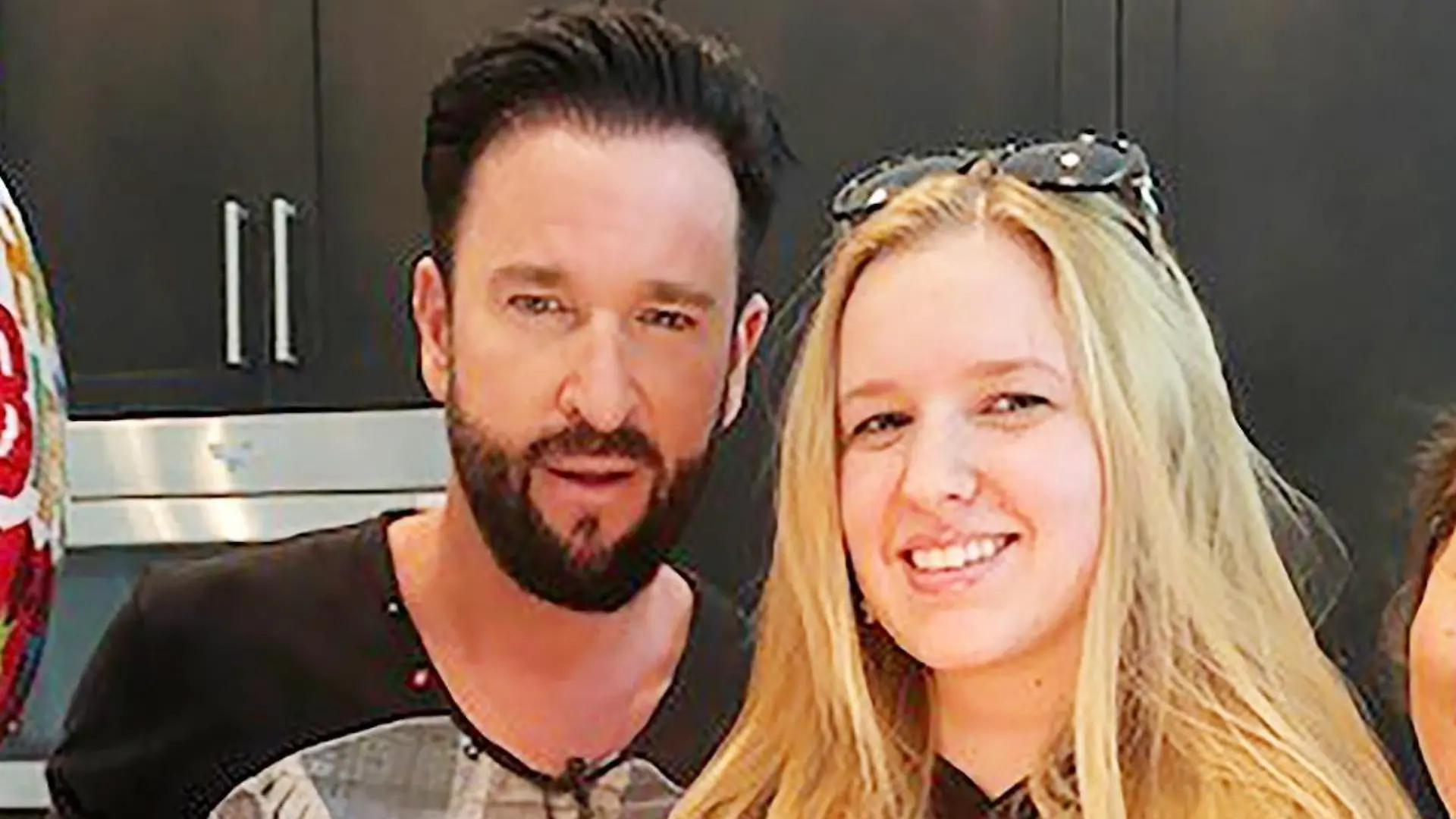 Tochter Adeline feiert zusammen mit Michael Wendler und Laura (r.) ihren 17. Geburtstag.