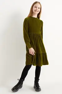 Samt-Kleid in dunklem Grün