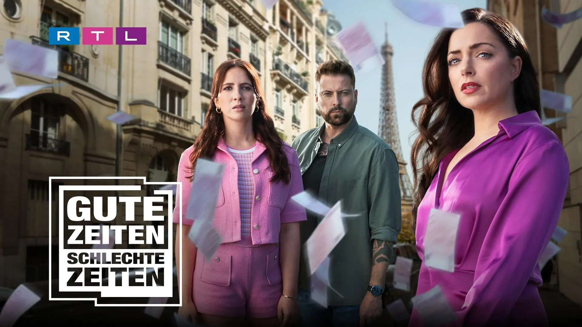 Chryssanthi Kavazi (l.), Felix von Jascheroff, Anne Menden
Die Verwendung des sendungsbezogenen Materials ist nur mit dem Hinweis und Verlinkung auf RTL+ gestattet.