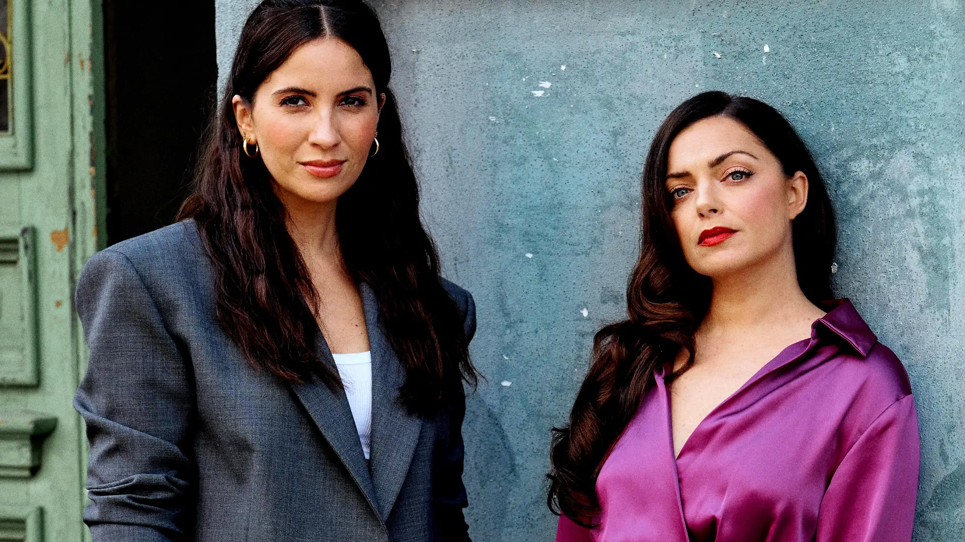 Chryssanthi Kavazi (l.) und Anne Menden
Die Verwendung des sendungsbezogenen Materials ist nur mit dem Hinweis und Verlinkung auf RTL+ gestattet.