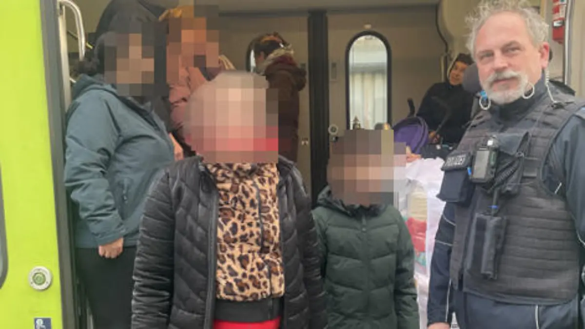 "Familienzusammenführung" im Bahnhof Neumünster
Foto Bundespolizei