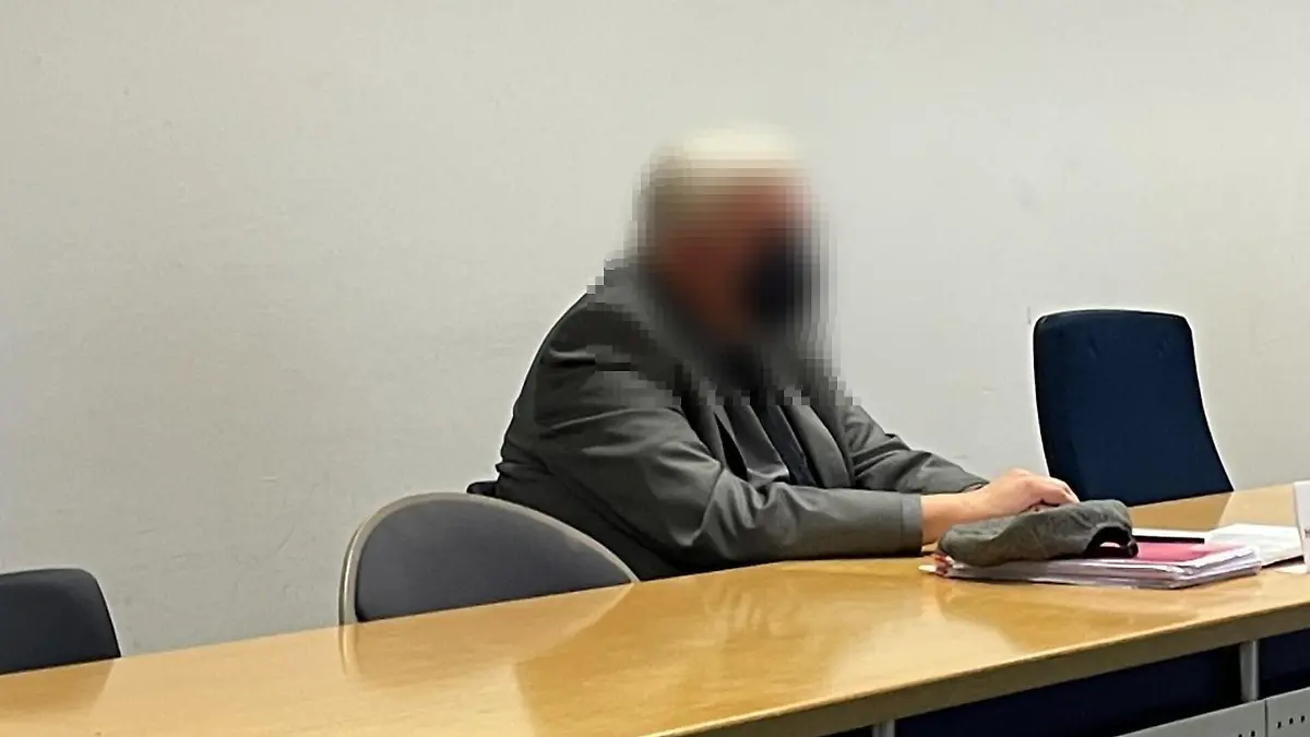 Notarzt Dr. H. soll das sechs Monate alte Baby Lönne fahrlässig getötet haben.