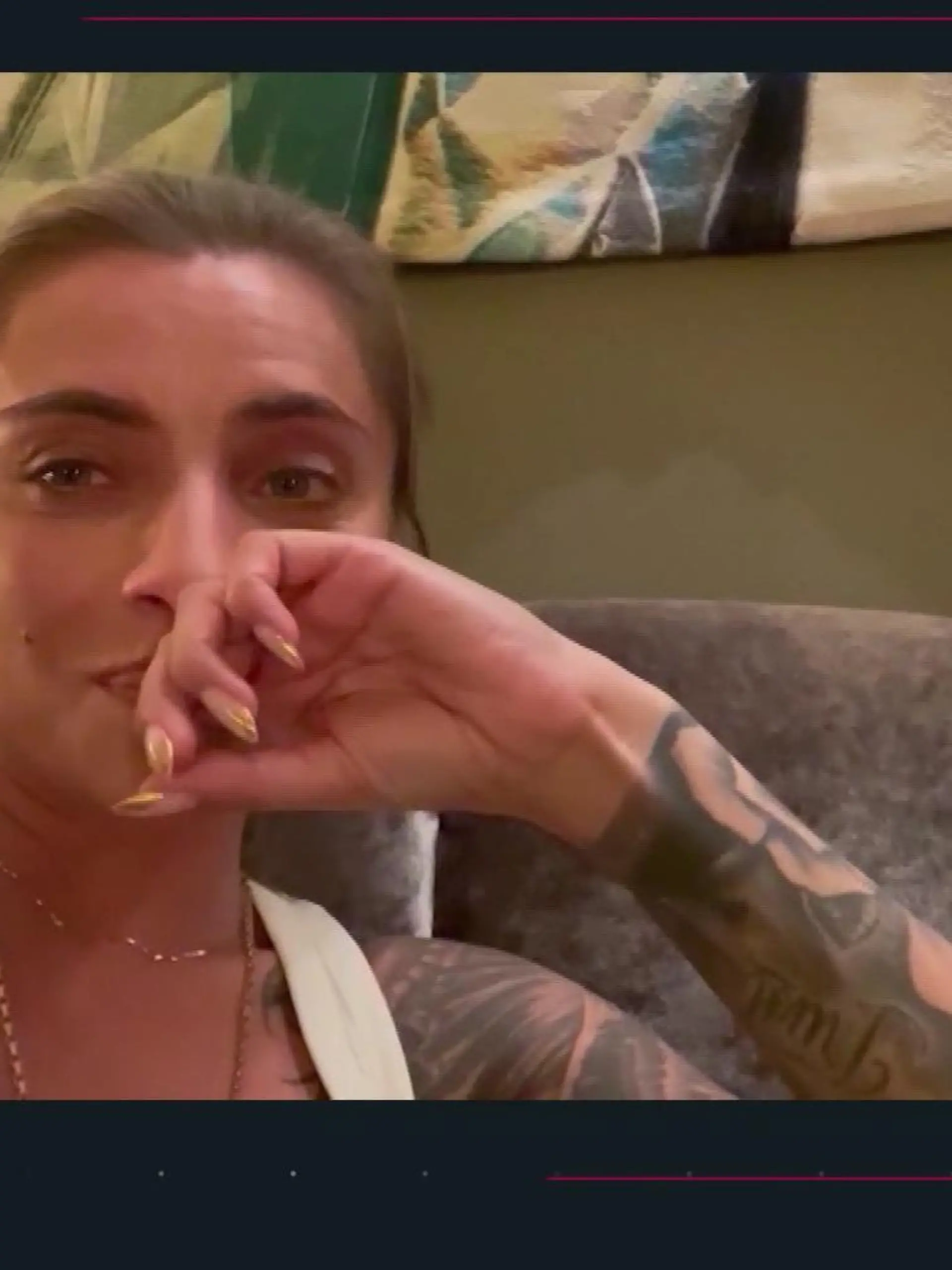 Sophia Thomalla macht den Selbsttest und nimmt für ihre RTL+ Doku Schmerzmittel