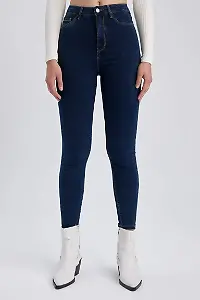 Ankle Length Jeans von DeFacto