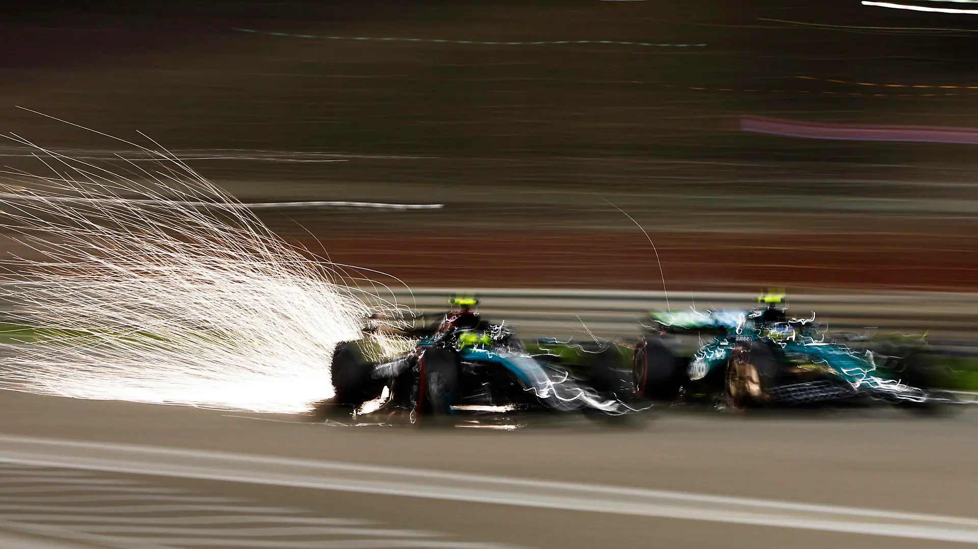 George Russell wird in Bahrain Fünfter, Lewis Hamilton Siebter