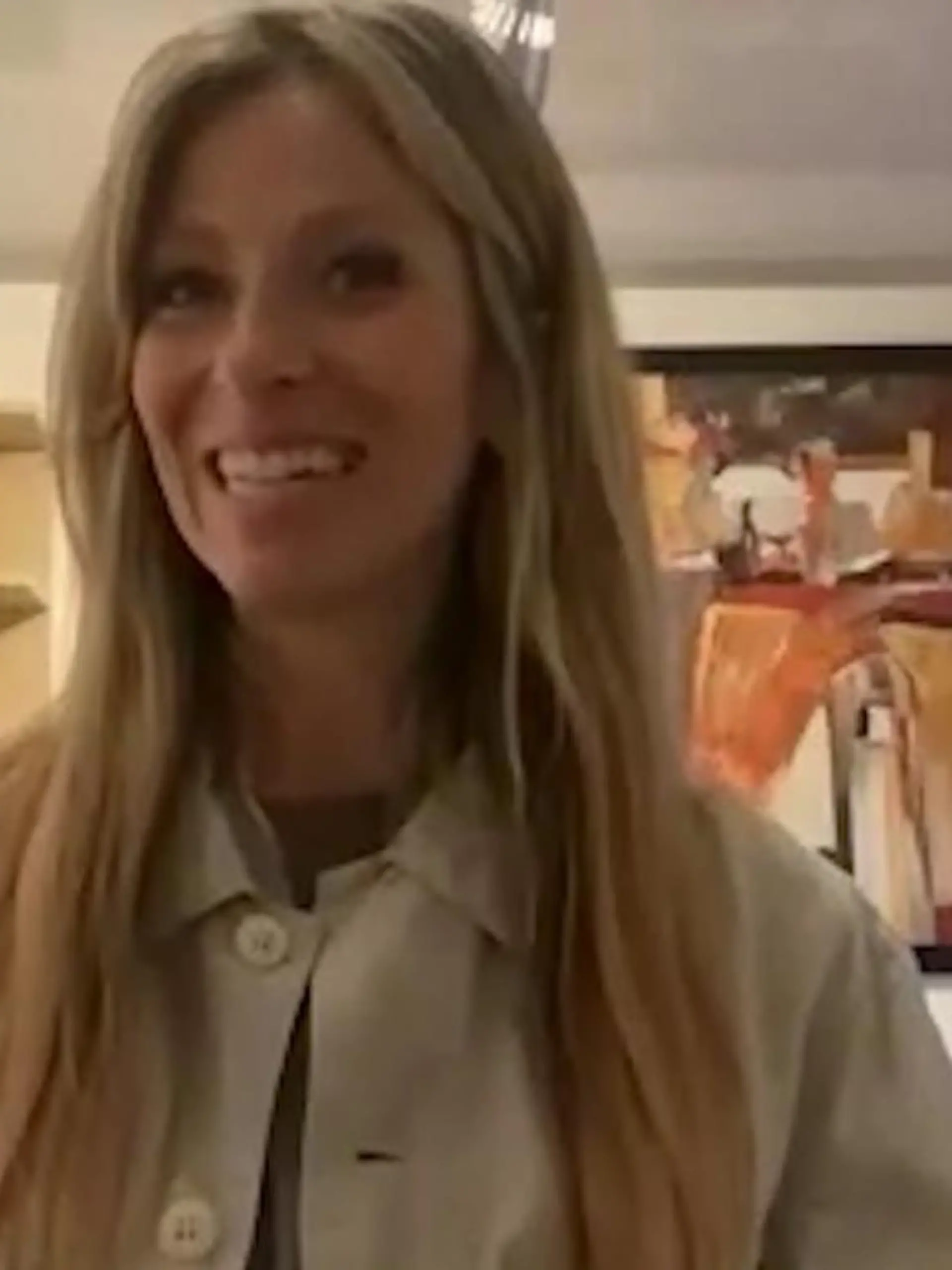 Gülcan Kamps