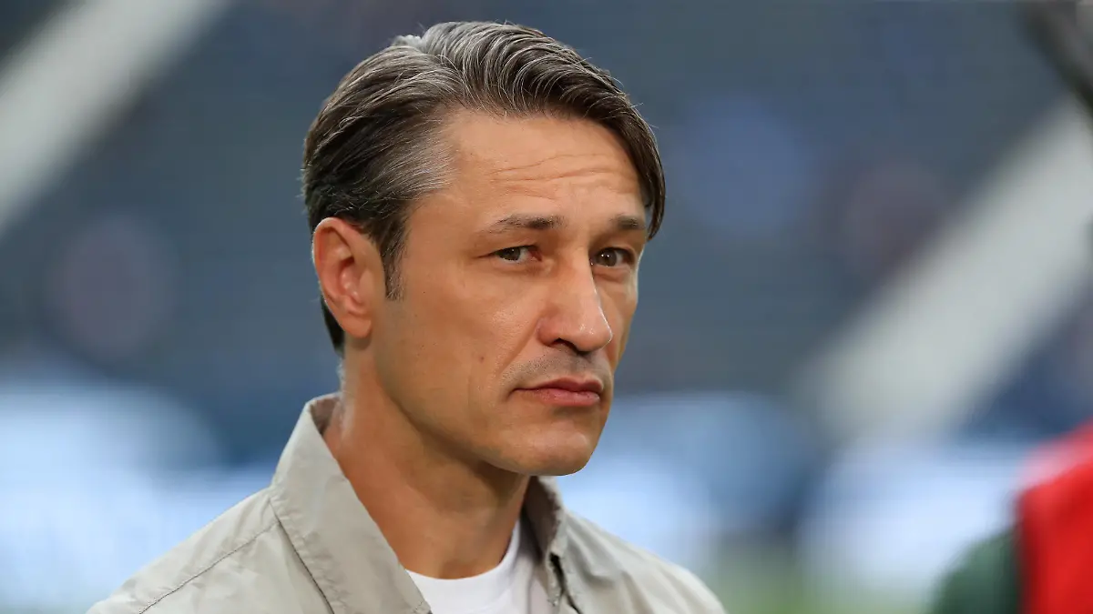 Frankfurt vs. VfL, 1. BL Frankfurt, 10.09.2022, FUßBALL - Eintracht Frankfurt vs. VfL Wolfsburg, 1. BL, Saison 2022/23. Cheftrainer Niko Kovac VfL Wolfsburg Frankfurt *** Frankfurt vs VfL, 1 BL Frankfurt, 10 09 2022, FOOTBALL Eintracht Frankfurt vs VfL Wolfsburg, 1 BL, season 2022 23 head coach Niko Kovac VfL Wolfsburg Frankfurt 