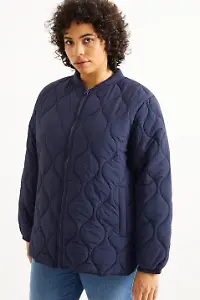 Dünne Steppjacke