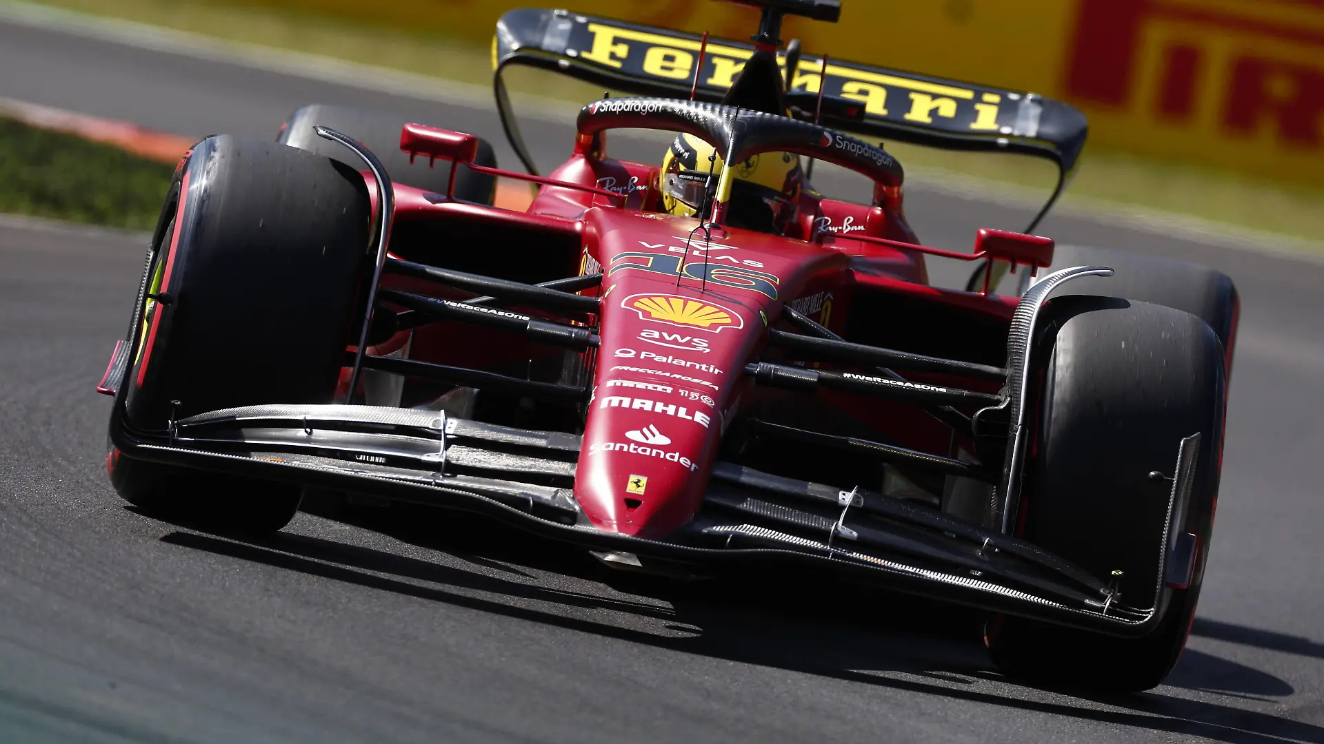 Formula 1 2022: Italian GP AUTODROMO NAZIONALE MONZA, ITALY - SEPTEMBER 10: Charles Leclerc, Ferrari F1-75 during the Italian GP at Autodromo Nazionale Monza on Saturday September 10, 2022 in Monza, Italy. Photo by Steven Tee / LAT Images Images PUBLICATIONxINxGERxSUIxAUTxHUNxONLY GP2216_114615_67A3057 