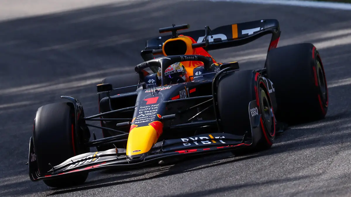  01 Max Verstappen Red Bull Racing Honda during the Italian GP, 8-11 September 2022 at Monza track, Formula 1 World Championship, WM, Weltmeisterschaft 2022. 09/09/2022 Photo Federico Basile / Insidefoto federicoxbasile