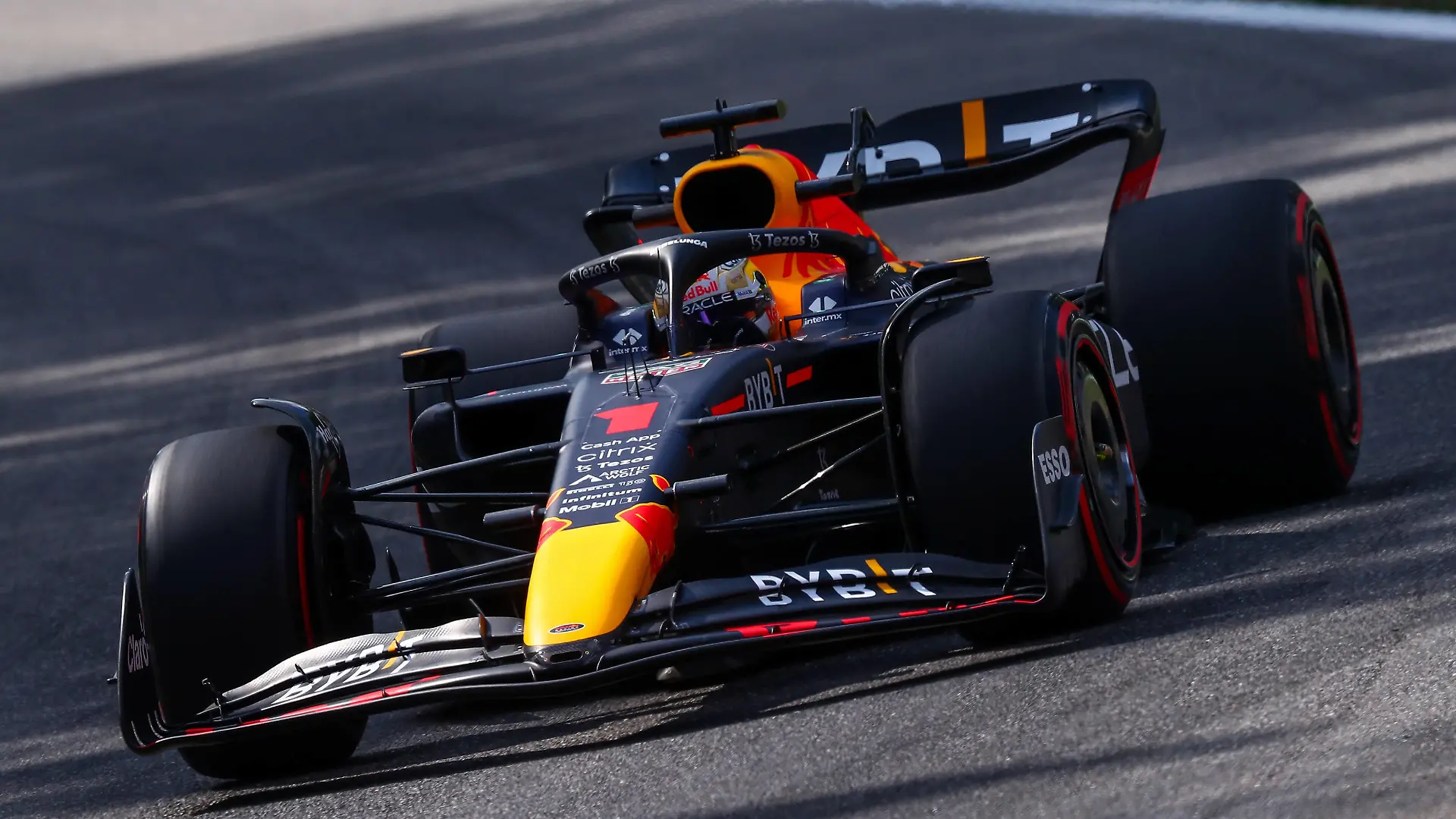 01 Max Verstappen Red Bull Racing Honda during the Italian GP, 8-11 September 2022 at Monza track, Formula 1 World Championship, WM, Weltmeisterschaft 2022. 09/09/2022 Photo Federico Basile / Insidefoto federicoxbasile