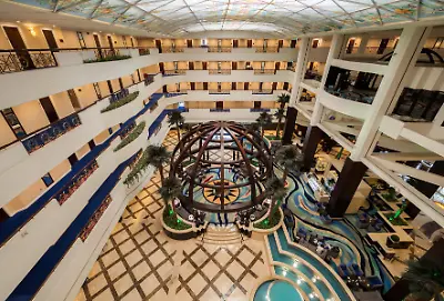 Mövenpick Dubai Grand Al Bustan bei Just Away