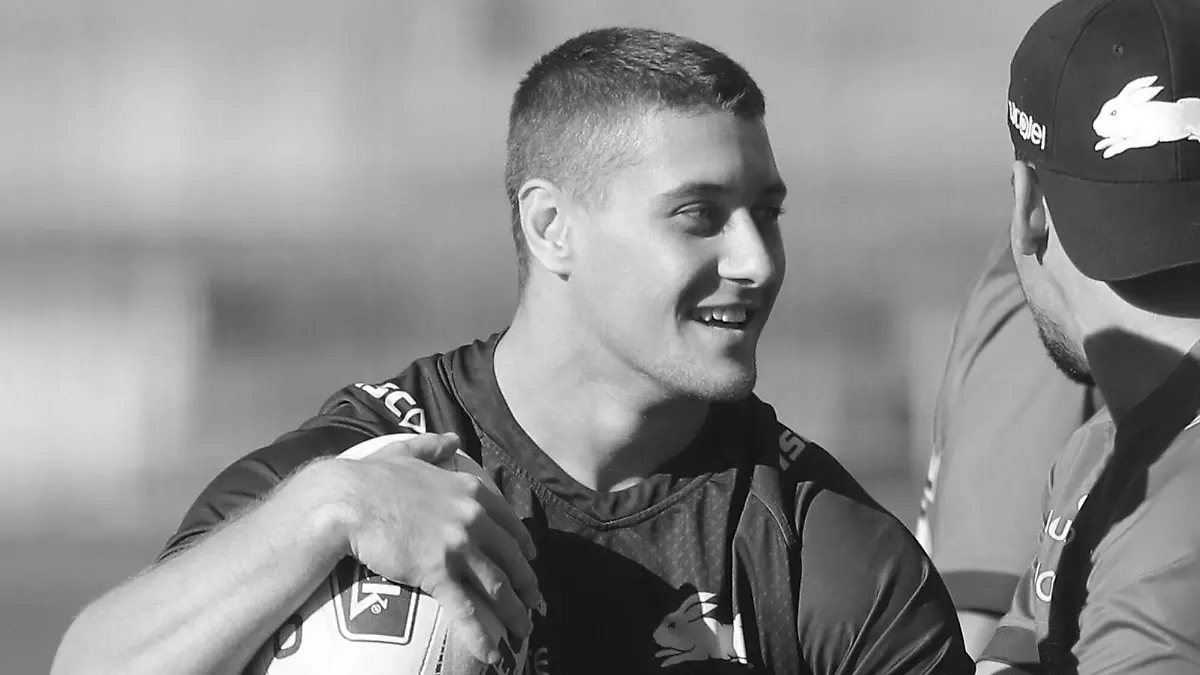 NRL RABBITOHS TRAINING, Troy Dargan looks on during a South Sydney Rabbitohs training session at Redfern Oval in Sydney, Saturday, May 23, 2020.  ACHTUNG: NUR REDAKTIONELLE NUTZUNG, KEINE ARCHIVIERUNG UND KEINE BUCHNUTZUNG SYDNEY NSW AUSTRALIA PUBLICATIONxINxGERxSUIxAUTxONLY Copyright: xMARKxEVANSx 20200523001469965031 