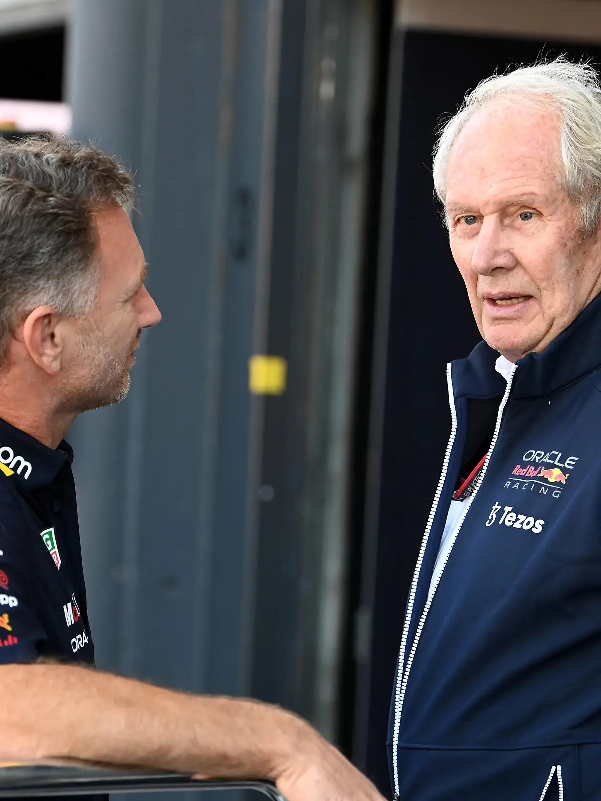  Formula 1 2022: Dutch GP CIRCUIT ZANDVOORT, NETHERLANDS - SEPTEMBER 03: Christian Horner, Team Principal, Red Bull Racing, and Helmut Marko, Consultant, Red Bull Racing during the Dutch GP at Circuit Zandvoort on Saturday September 03, 2022 in North Holland, Netherlands. Photo by Mark Sutton / Sutton Images Images PUBLICATIONxINxGERxSUIxAUTxHUNxONLY GP2215_104700MS1_8991