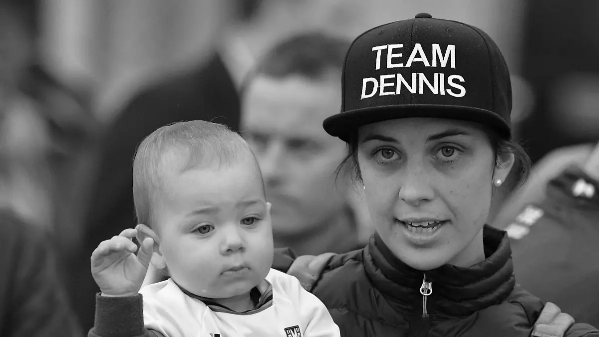 Australian Rohan Dennis wife Melissa Hoskins and their son pictured during the Men Elite Individual Time Trial at the UCI Road World Championships cycling in Harrogate, North Yorkshire, United Kingdom, Wednesday 25 September 2019. The Worlds are taking place from 21 to 29 September. YORICKxJANSENS PUBLICATIONxINxGERxSUIxAUTxONLY x05671397x