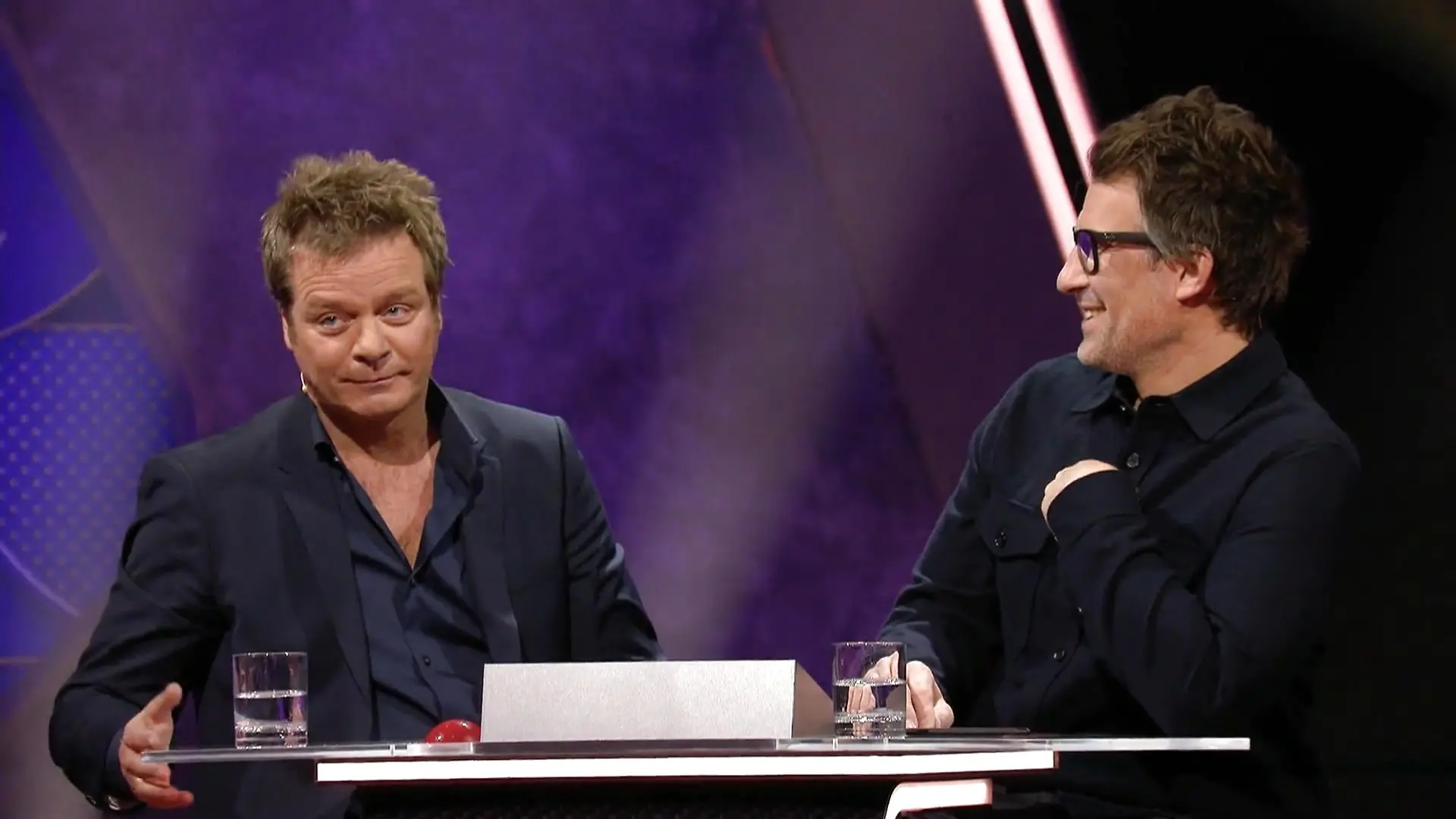 Das matcht: Bei „40 Jahre RTL – Das große Jubiläumsquiz“ bilden die beiden Moderatoren Oliver Geissen und Daniel Hartwich ein wahres Traumduo!