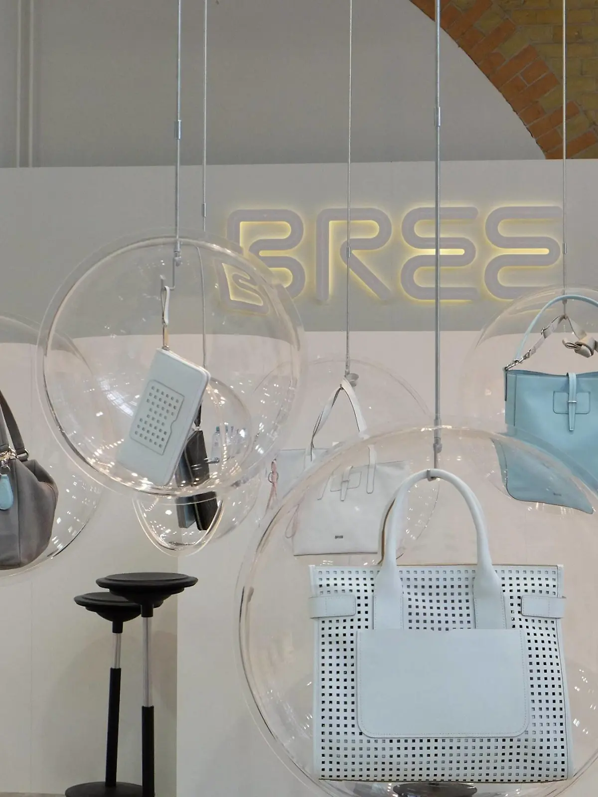 Berlin Fashion Week, Juli 2014, Bree Stand

Berlin Fashion Week July 2014 Bree stand