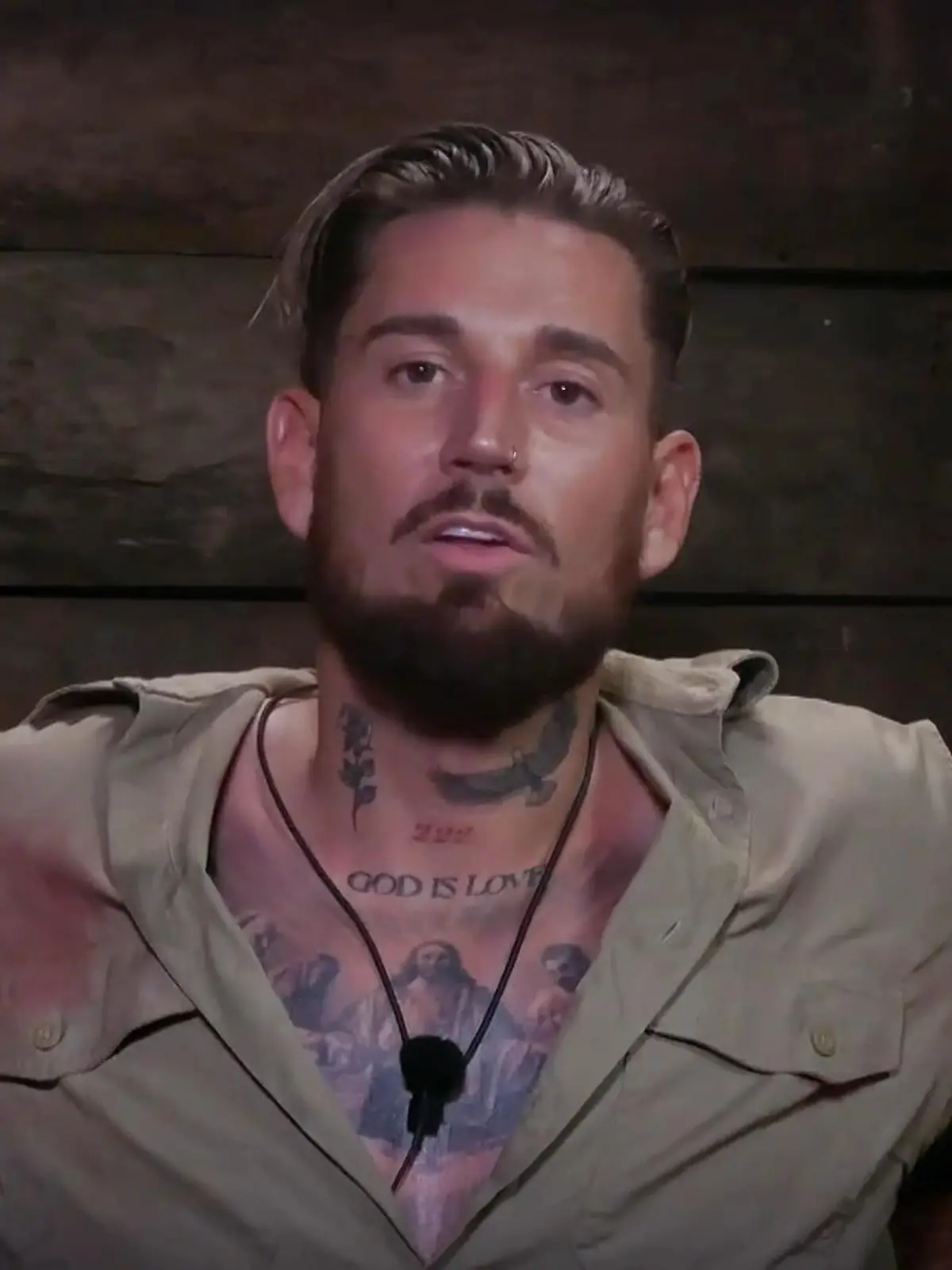 Beim Gedanken an seine kleine Tochter wird Dschungelcamp-Kandidat Mike Heiter ganz sentimental.