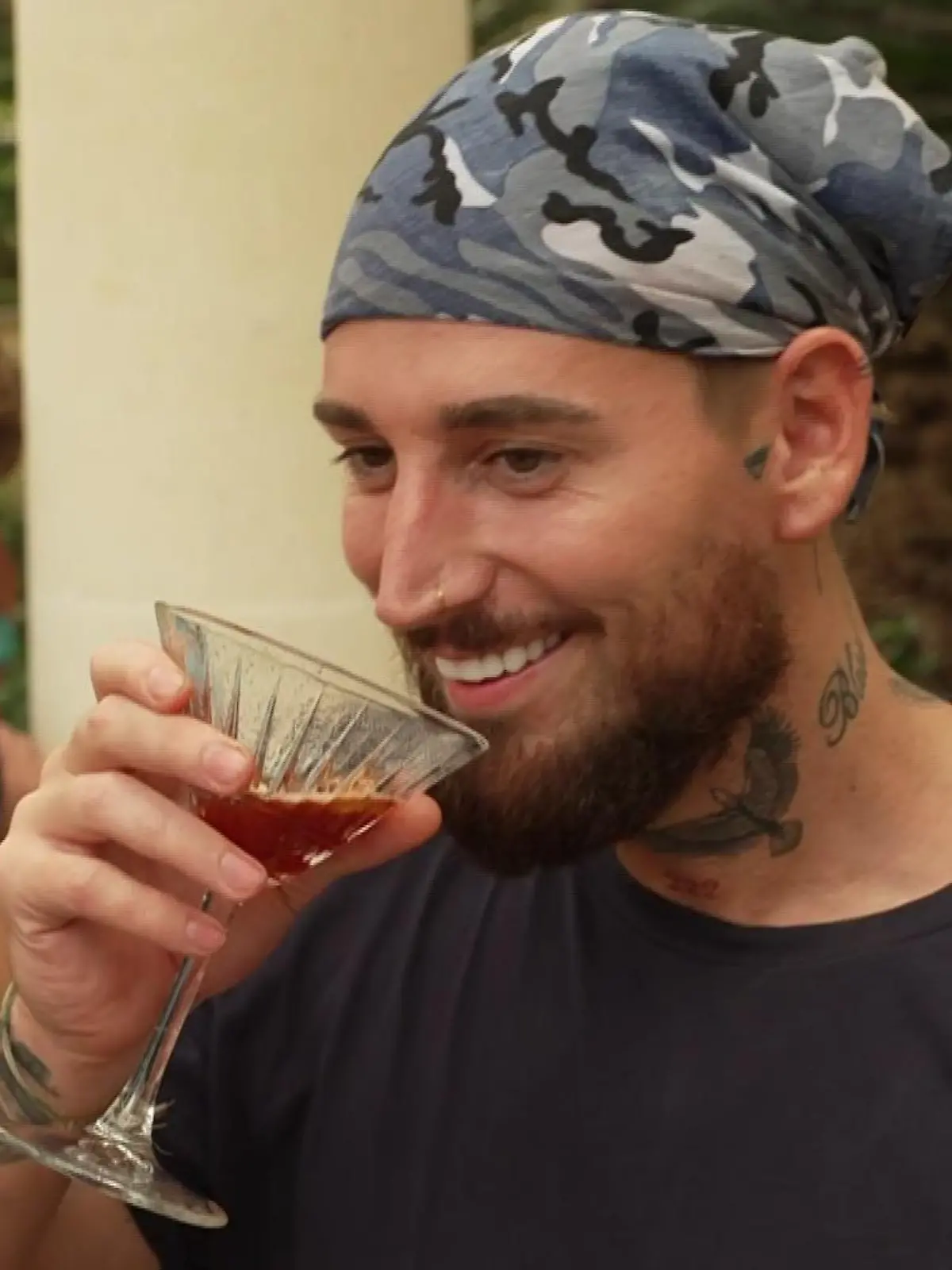 Mike Heiter ist nach dem Dschungelcamp-Aus im Feierlaune