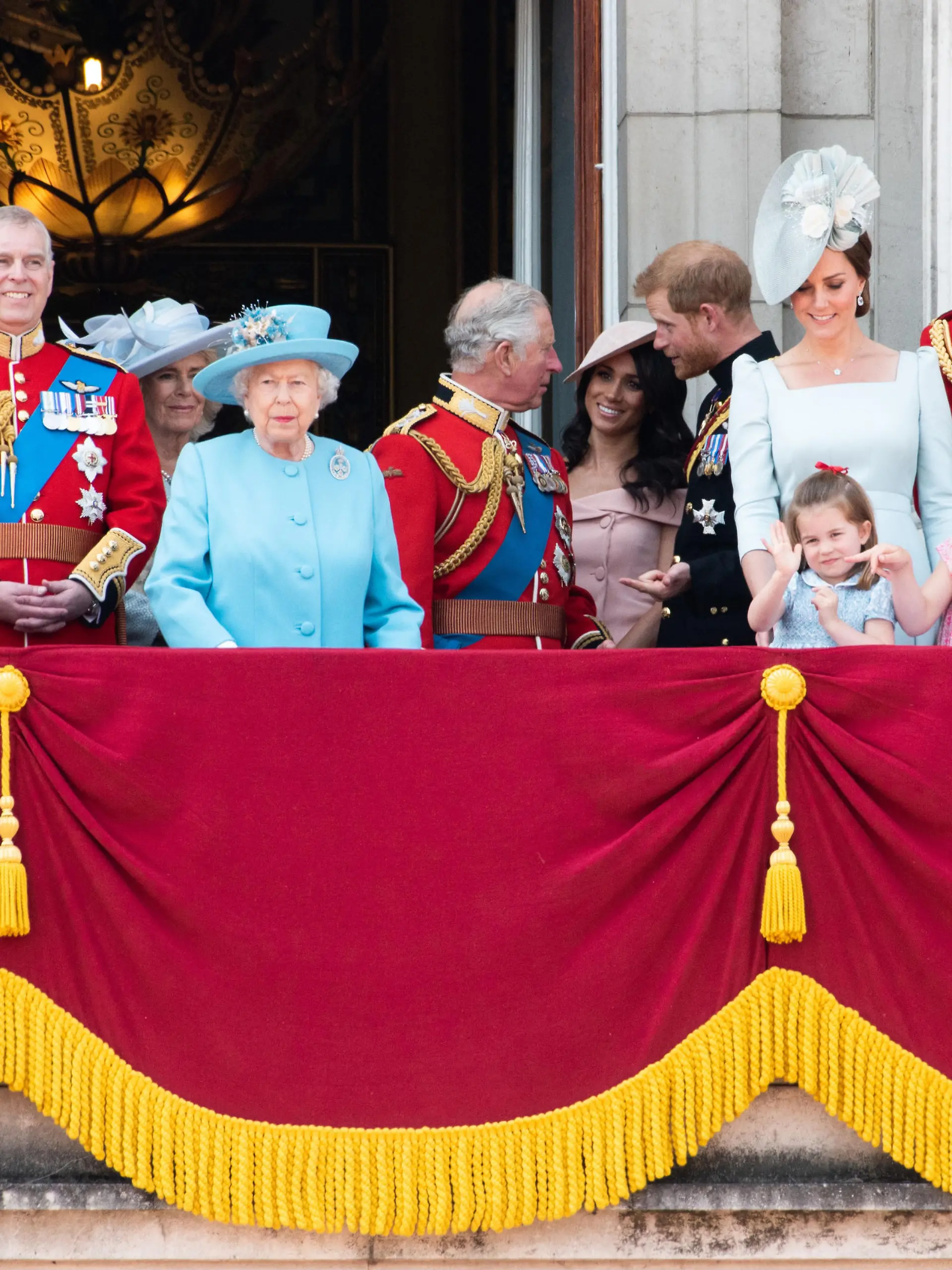 June 9, 2018 - London, London, United Kingdom - Princess Anne, Princess Beatrice, Prince Andrew, Camilla Duchess of Cornwall, Queen Elizabeth II, Prince Charles, Meghan Duchess of Sussex, Prince Harry, Catherine Duchess of Cambridge, Prince William, Princess Charlotte, Prince George on the balcony at Buckingham Palace watching the flyover after taking part in the Trooping The Colour ceremony in London. This years event is part of a weekend of celebration to mark the 92nd birthday of Queen Elizabeth II, who is Britain's longest reigning monarch - 9th June 2018