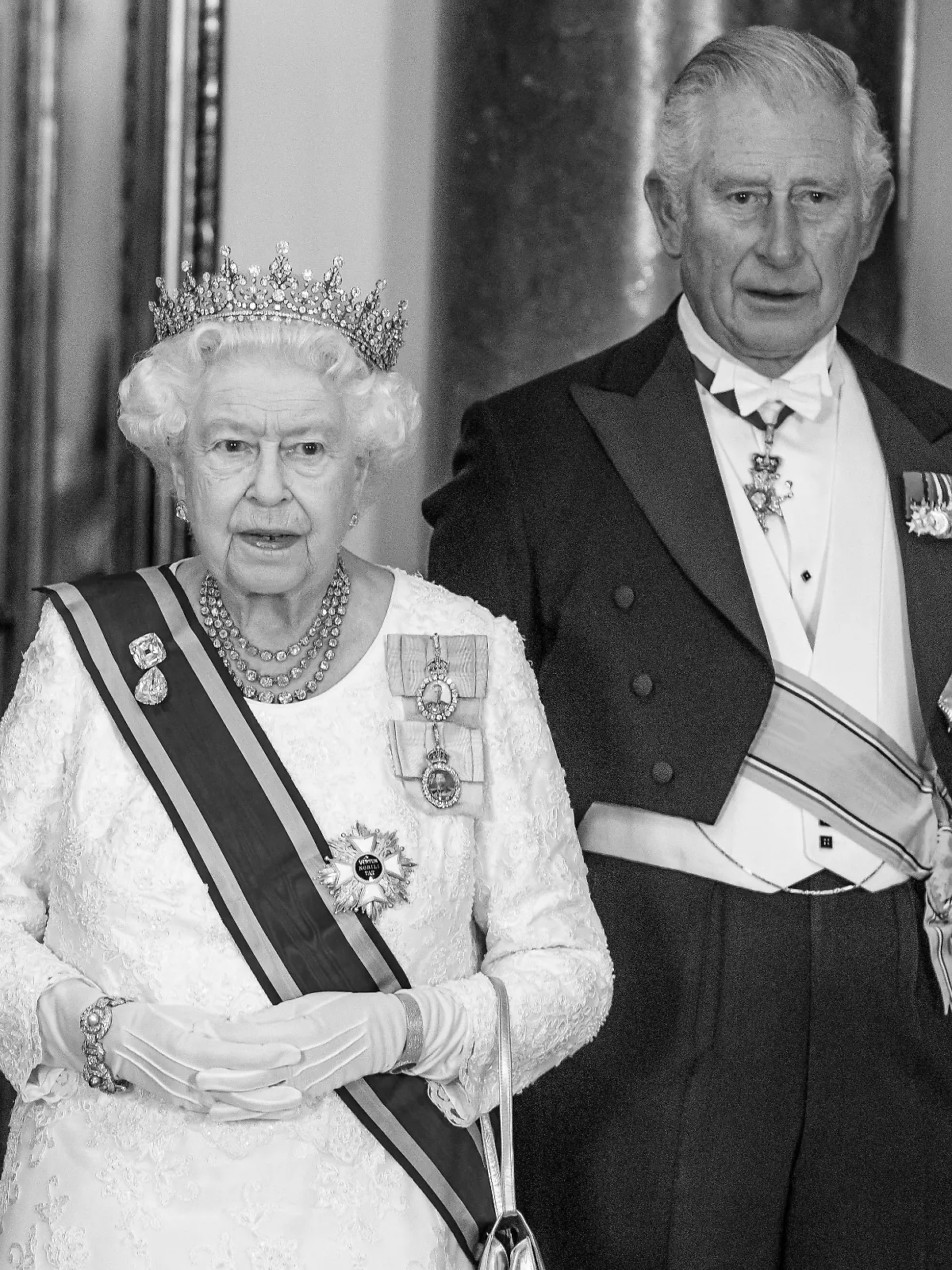 Queen Elizabeth II has died on 8th of September 2022, aged 96 after historic 70-year reign ending the longest reign of any British monarch. All children and grandchildren rushed to Balmoral today after doctors became concerned for her health. Hours later she died, surrounded by her family.
Her son Charles, the former Prince of Wales, is now King Charles III. Together with Queen Camilla he made a statement:
The death of my beloved Mother, Her Majesty The Queen, is a moment of the greatest sadness for me and all members of my family. 
 
We mourn profoundly the passing of a cherished Sovereign and a much-loved Mother. I know her loss will be deeply felt throughout the country, the Realms and the Commonwealth, and by countless people around the world. 
 
During this period of mourning and change, my family and I will be comforted and sustained by our knowledge of the respect and deep affection in which The Queen was so widely held.