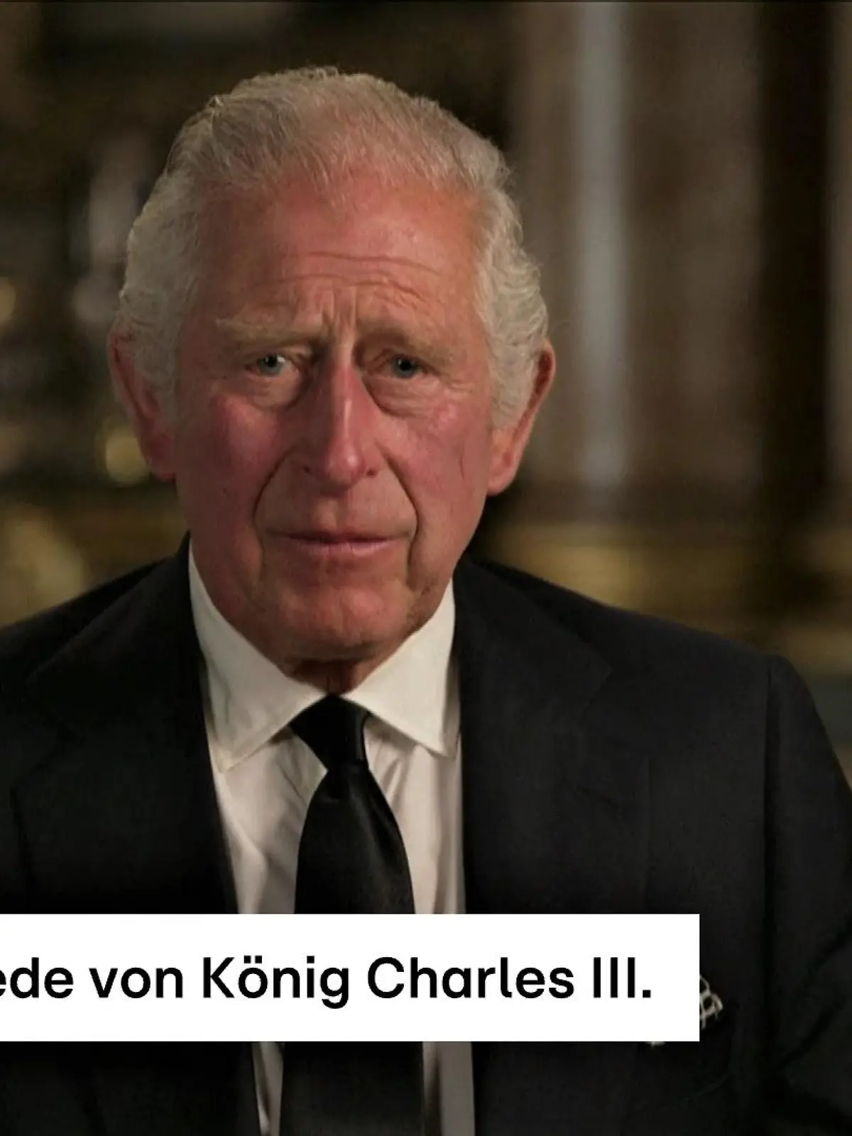 Charles bekommt bei seiner ersten TV-Ansprache feuchte Augen.