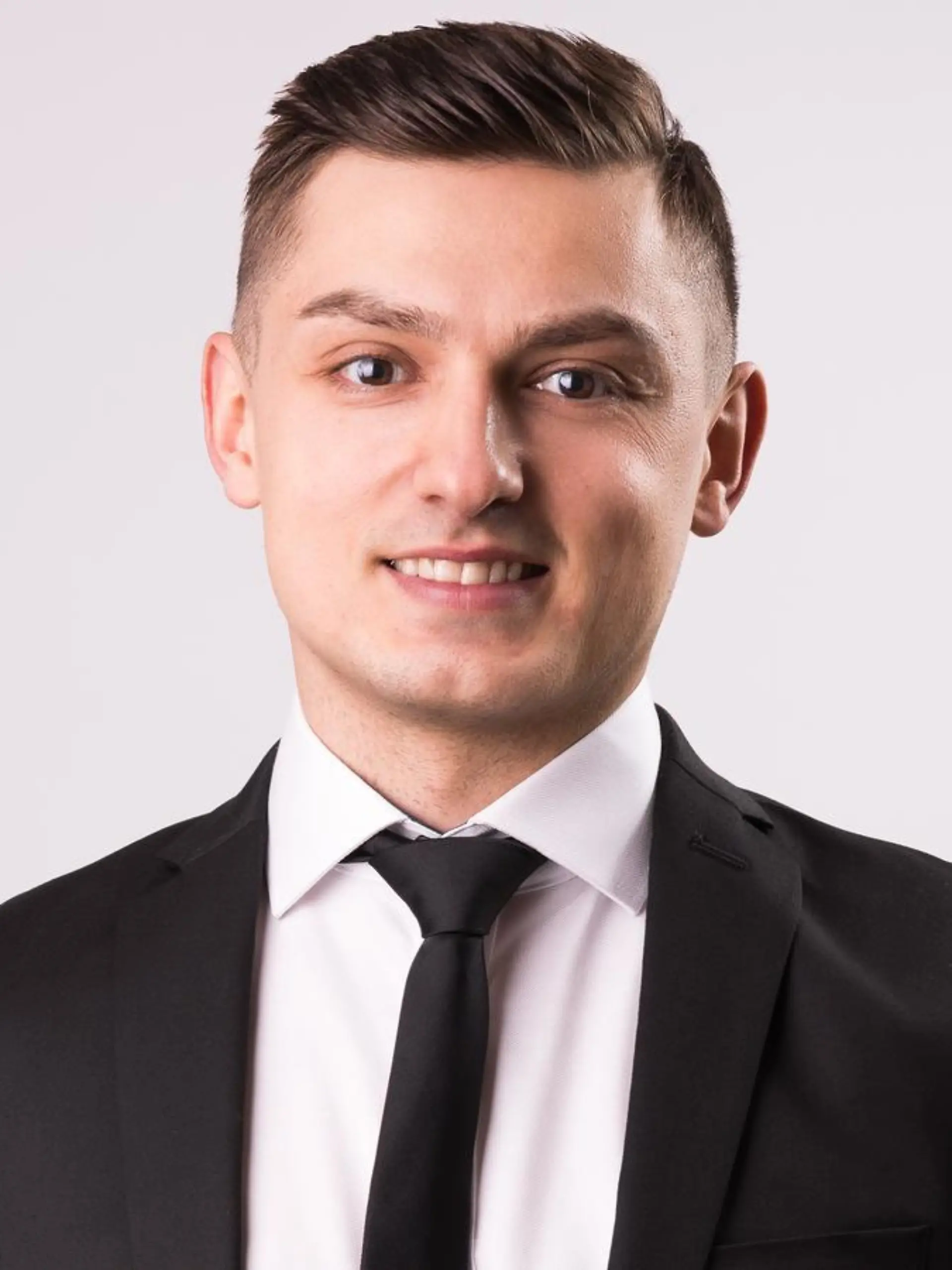 Let's Dance 2022: Profitänzer Zsolt Sándor Cseke