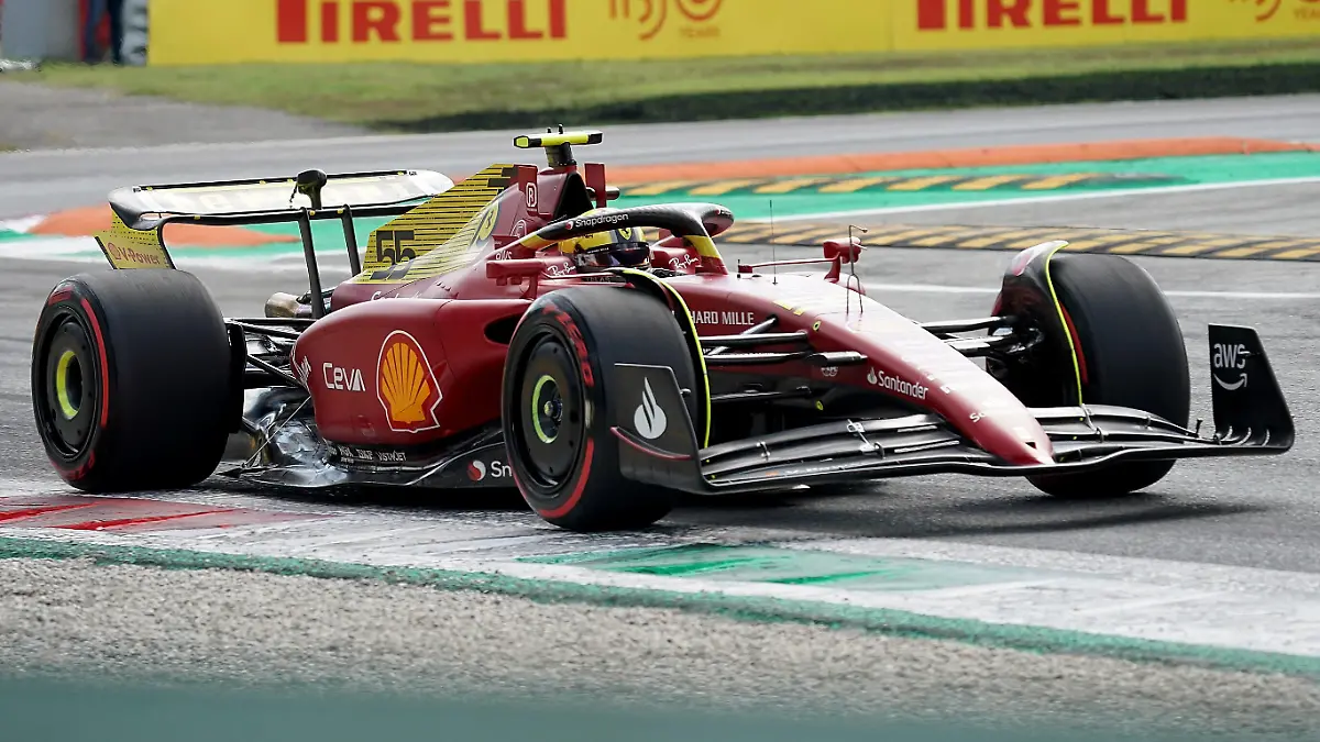 FORMULA 1 PIRELLI GRAN PREMIO D ITALIA 2022 / 09.09.2022, Autodromo Nazionale di Monza, Monza, FORMULA 1 PIRELLI GRAN PREMIO D ITALIA 2022 ,im Bild Carlos Sainz Jr. ESP, Scuderia Ferrari. *** FORMULA 1 PIRELLI GRAN PREMIO D ITALIA 2022 09 09 2022, Autodromo Nazionale di Monza, Monza, FORMULA 1 PIRELLI GRAN PREMIO D ITALIA 2022 ,in the picture Carlos Sainz Jr ESP , Scuderia Ferrari nordphotoxGmbHx/xBratic nph00250