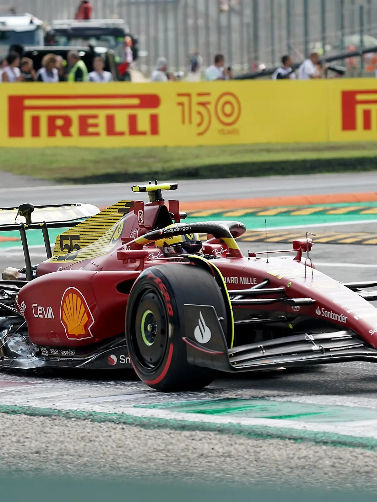  FORMULA 1 PIRELLI GRAN PREMIO D ITALIA 2022 / 09.09.2022, Autodromo Nazionale di Monza, Monza, FORMULA 1 PIRELLI GRAN PREMIO D ITALIA 2022 ,im Bild Carlos Sainz Jr. ESP, Scuderia Ferrari. *** FORMULA 1 PIRELLI GRAN PREMIO D ITALIA 2022 09 09 2022, Autodromo Nazionale di Monza, Monza, FORMULA 1 PIRELLI GRAN PREMIO D ITALIA 2022 ,in the picture Carlos Sainz Jr ESP , Scuderia Ferrari nordphotoxGmbHx/xBratic nph00250