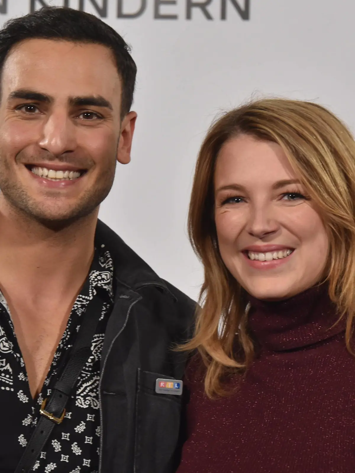 Schauspieler Timur Ülker und Iris Mareike Steen zu Gast beim 26. RTL Spendenmarathon wir helfen Kindern *** Actors Timur Ülker and Iris Mareike Steen as guests at the 26 RTL telethon we help children 