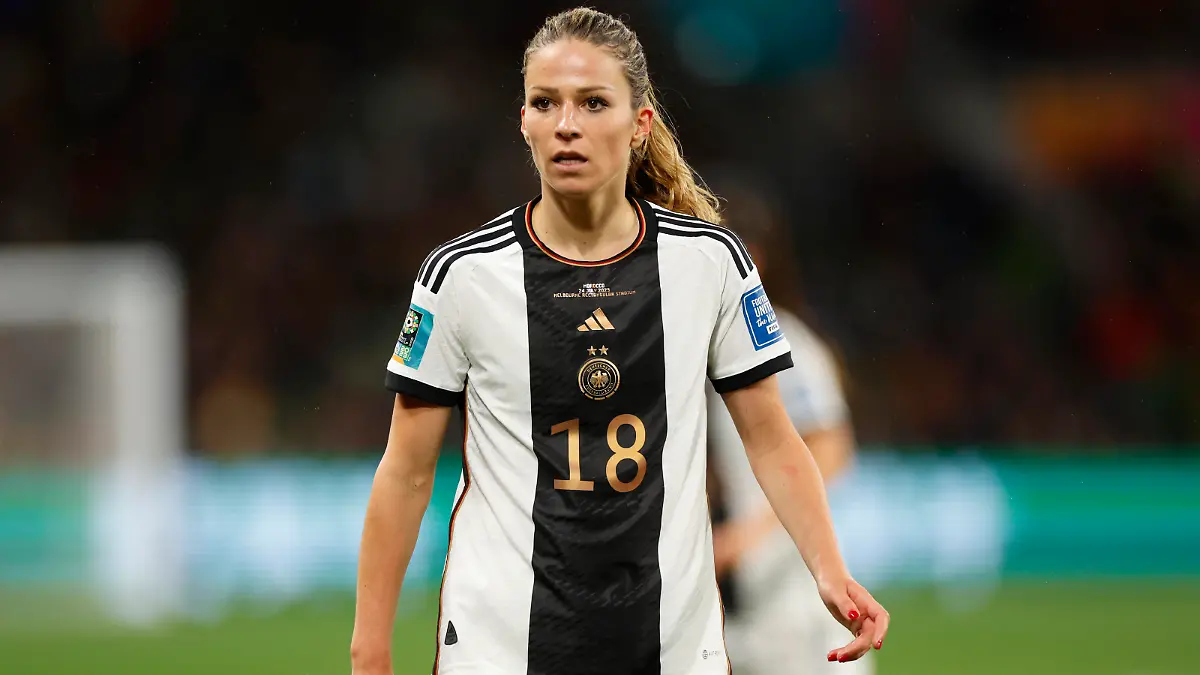 FIFA Frauen WM 2023 in Australien & Neuseeland - 24.07.23 in Melbourne - Deutschland vs Marokko - July 24, 2023, Melbourne, Australia: Melbourne, Australia, July 24th 2023: Melanie Leupolz (18 Germany) in action during the FIFA Womens World Cup 2023 Group H football match between Germany and Morocco at Melbourne Rectangular Stadium in Melbourne, Australia. (Credit Image: © James Whitehead/Sport Press Photo via ZUMA Press) / action press