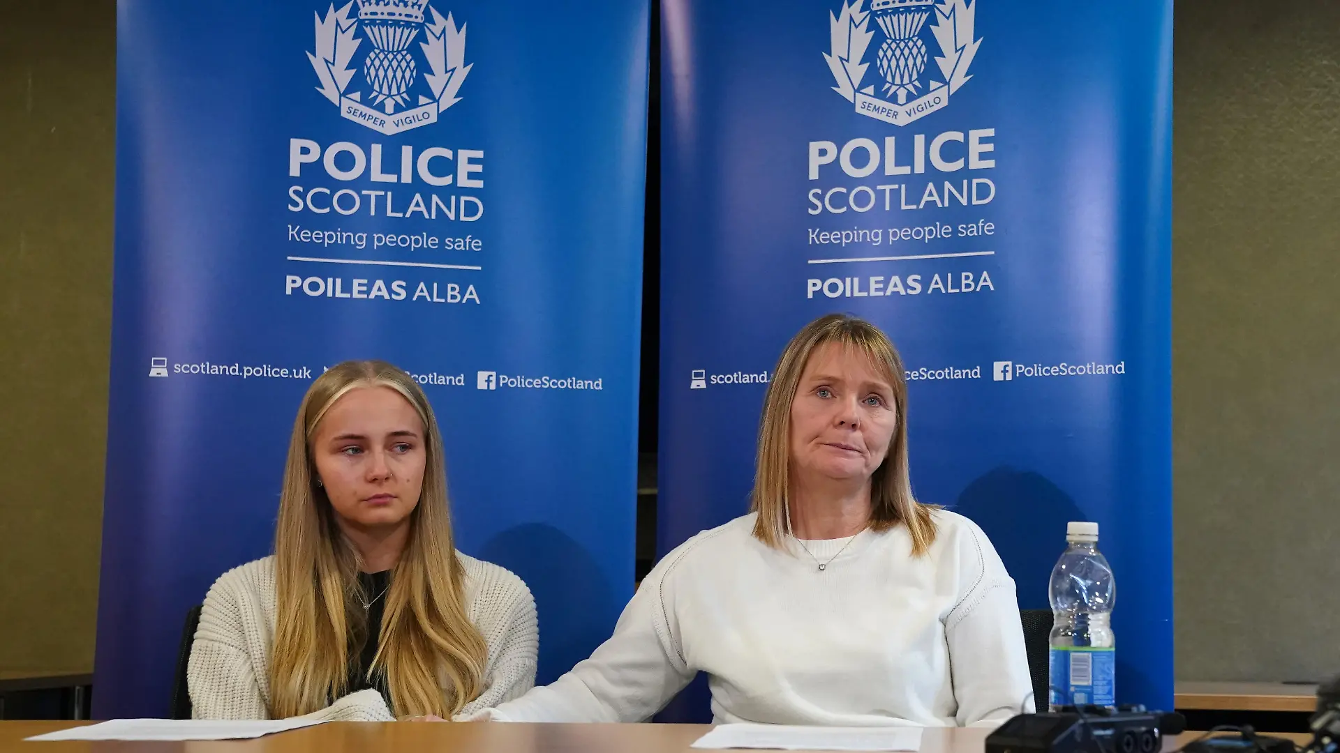 Khasha Smith missing. Relatives of Khasha Smith l-r Calley Smith(18), daughter of Khasha with Nicola Neil(55) mother of Khasha, who was reported missing from the Calder area of Edinburgh on January 5, reading a statement at Fettes Police Station in Edinburgh. Concerns were raised by Khasha's family, who have not heard from her since November 4. Picture date: Monday March 4, 2024. See PA story SCOTLAND Smith. Photo credit should read: Andrew Milligan/PA Wire URN:75531041