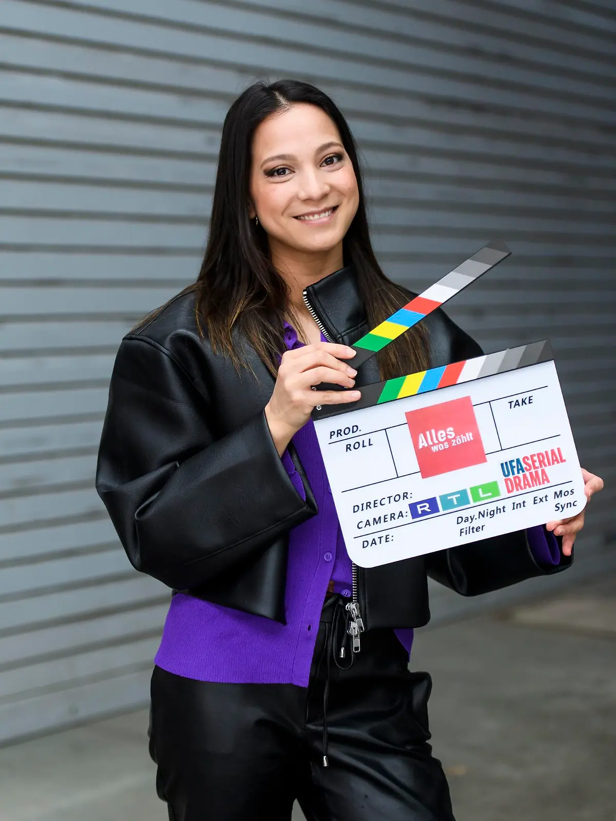 Shaolyn Fernandez spielt "Charlotte 'Charlie' Beer

+++ Die Verwendung des sendungsbezogenen Materials ist nur mit dem Hinweis und Verlinkung auf RTL+ gestattet. +++