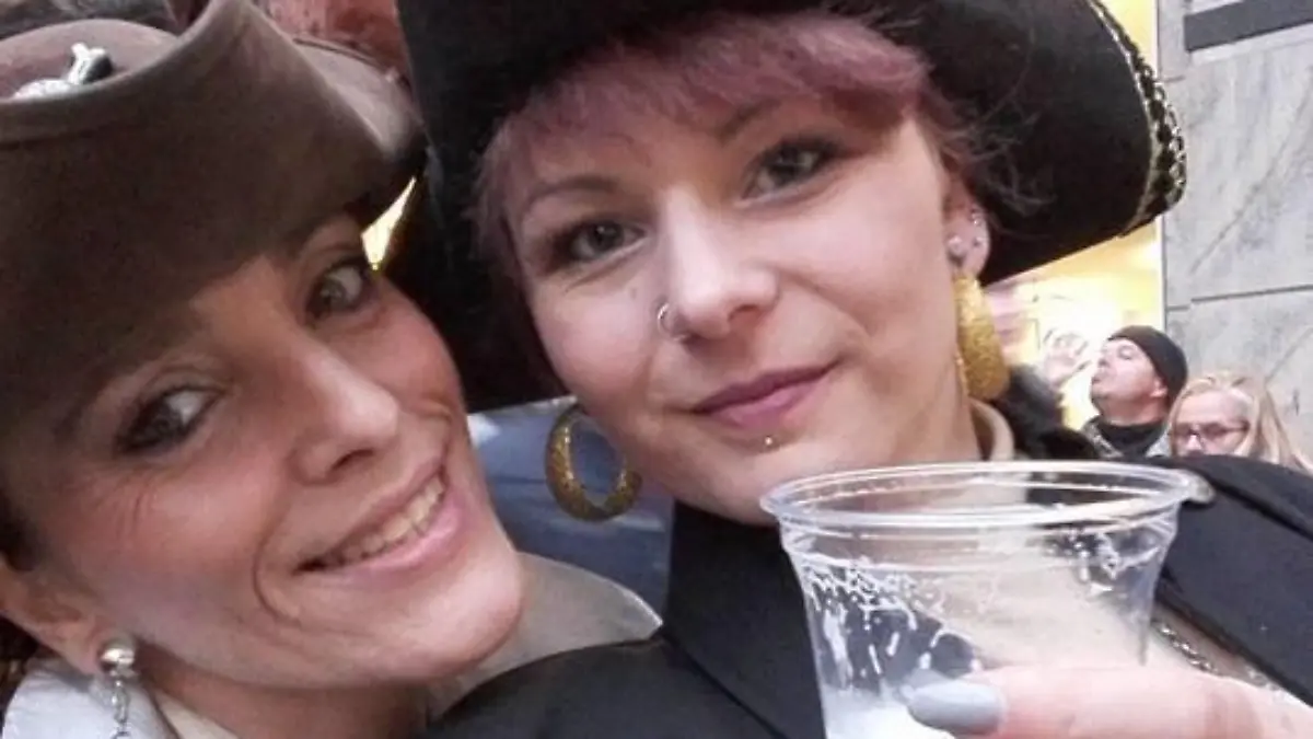 Buklem und Nicole kennen sich von der Kieler Woche, wo beide bereits gearbeitet haben