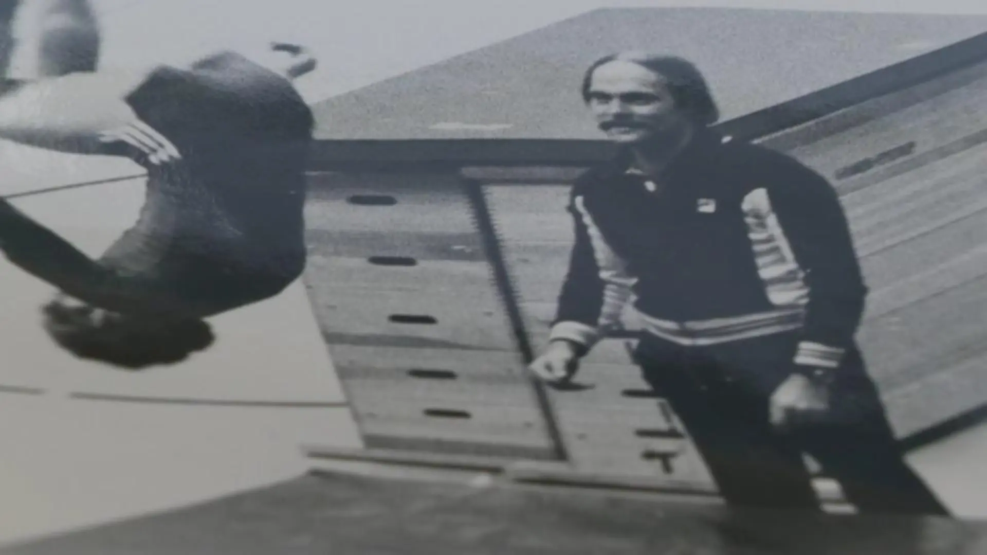 Seit über 50 Jahren ist er als Sportlehrer aktiv.