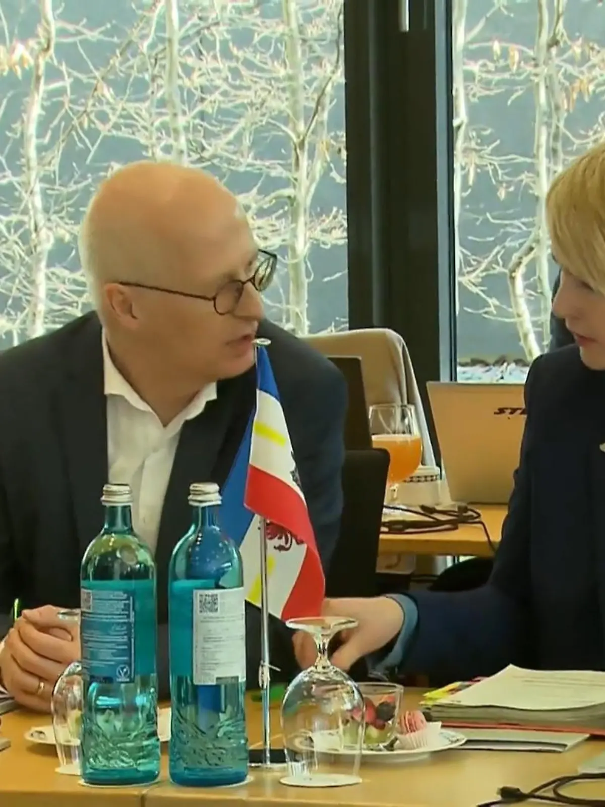 Bild zu: "Bund-Länder-Gespräch in Berlin"