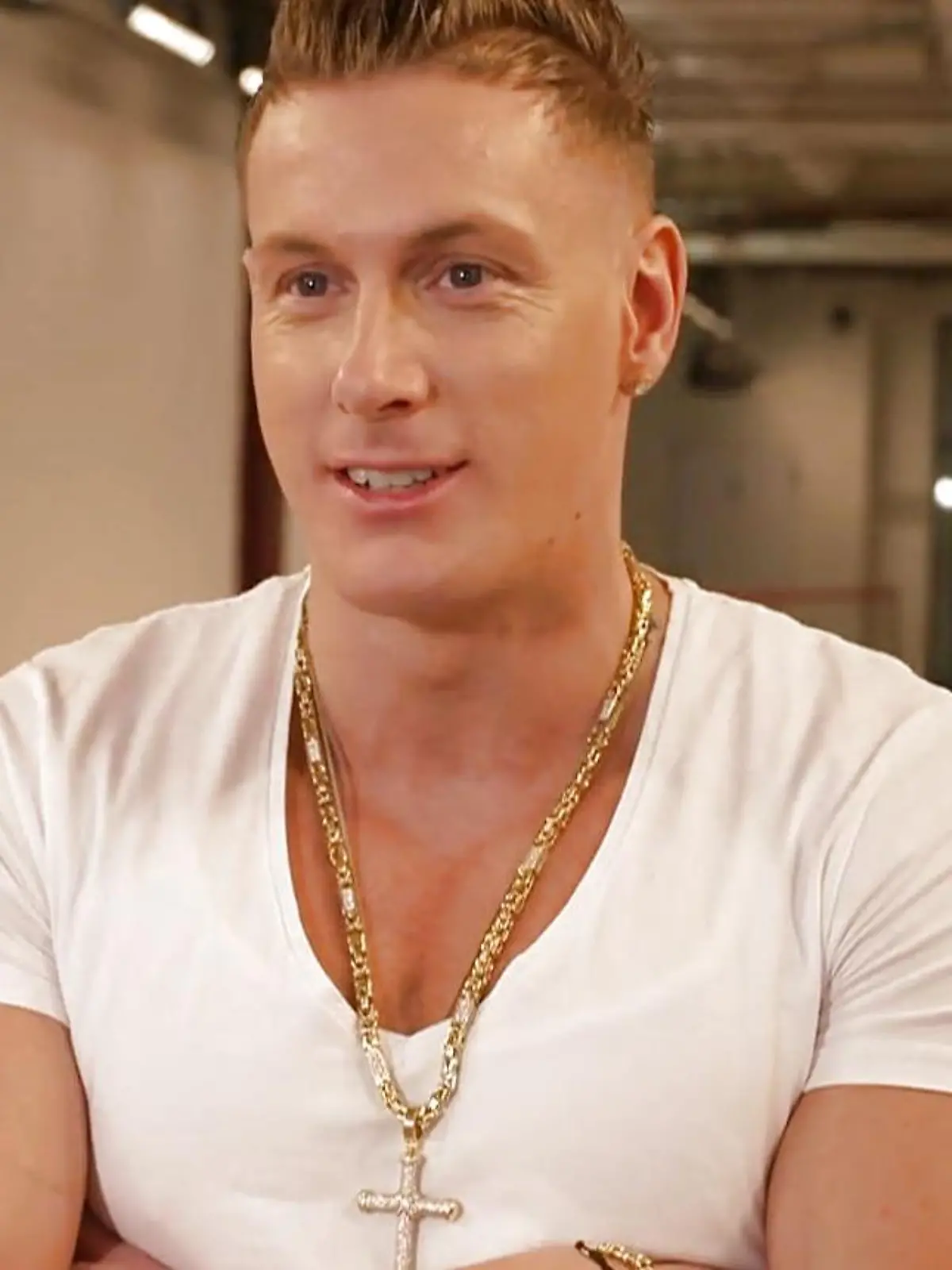 Reality-Star Calvin Kleinen (32) ist gerade bei „Schlag den Besten“ zu sehen, als sein Name auf einmal ganz woanders auftaucht.