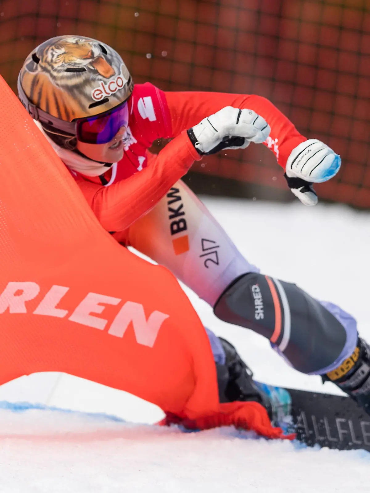FIS Snowboard World Cup Julie Zogg is competing in the FIS Snowboard World Cup parallel giant slalom in Jaworzyna Krynicka, Krynica, Poland, on February 24, 2024. Krynica Poland PUBLICATIONxNOTxINxFRA Copyright: xFotoxOlimpikx originalFilename:jastrzebowski-fissnowb240224_npkrU.jpg