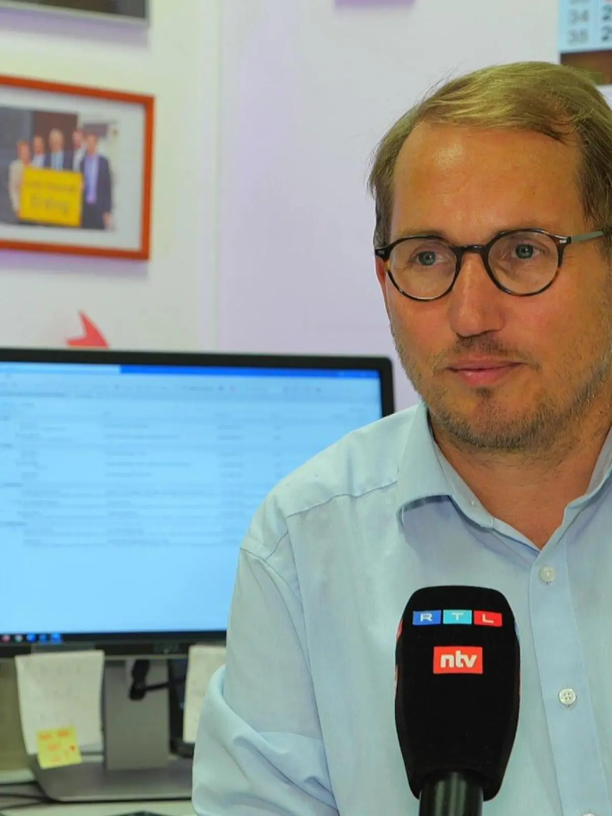 Hans Moritz hat das Drama miterlebt und Leben gerettet. Hier sehen Sie ihn im RTL-Interview.