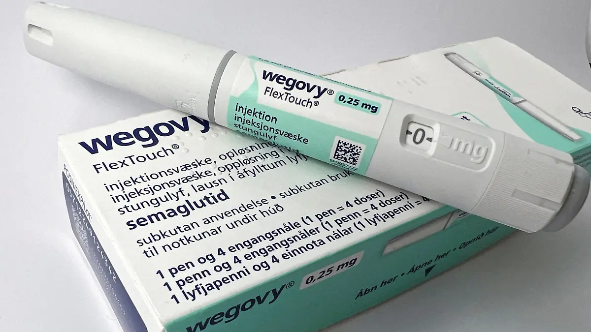 FILE PHOTO: A 0.25 mg injection pen of Novo Nordisk's weight-loss drug Wegovy is shown in this photo illustration in Oslo, Norway, September 1, 2023. REUTERS/Victoria Klesty/Illustration/File Photo