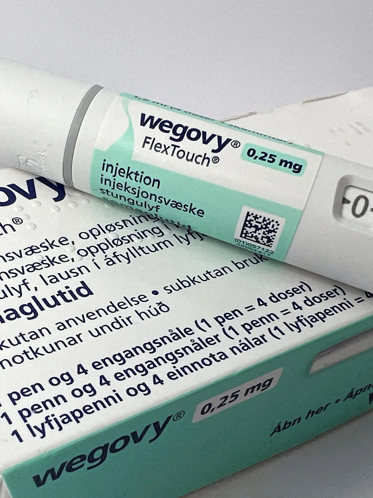 FILE PHOTO: A 0.25 mg injection pen of Novo Nordisk's weight-loss drug Wegovy is shown in this photo illustration in Oslo, Norway, September 1, 2023. REUTERS/Victoria Klesty/Illustration/File Photo