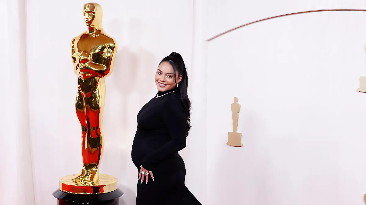 Vanessa Hudgens arrives on the red carpet at the 96th annual Academy Awards in Los Angeles, California on Sunday, March 10, 2024. Since 1929, the Oscars have recognized excellence in cinematic achievements. PUBLICATIONxINxGERxSUIxAUTxHUNxONLY LAP20240310518 JOHNxANGELILLO