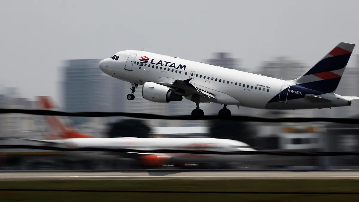 50 Verletzte nach starken Turbulenzen in der Maschine der LATAM Airline.