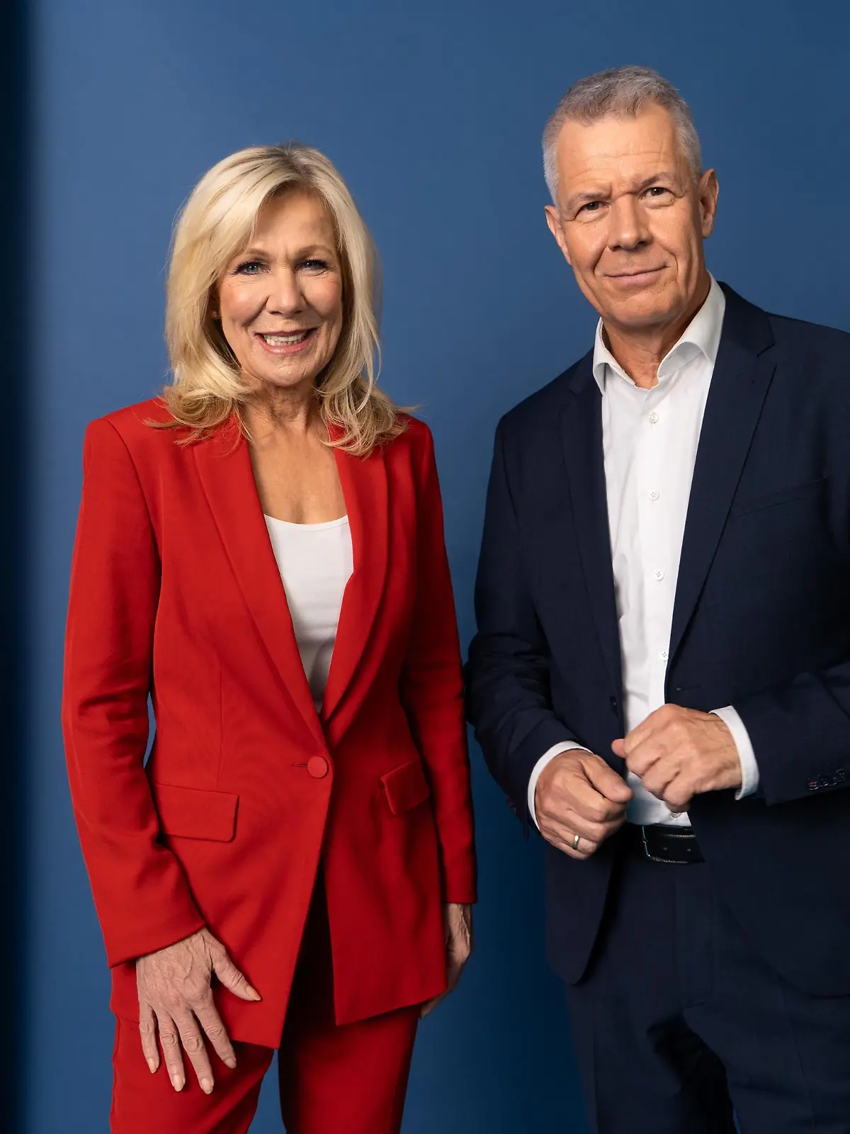Ulrike von der Groben (links) und Peter Kloeppel beim Fotoshooting zum 40. Jubiläum von RTL. Jetzt verkünden die beliebten Nachrichtenleute den Abschied von der Sendung RTL Aktuell